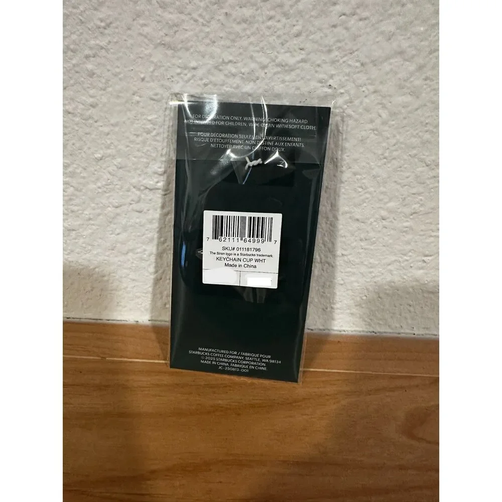 Starbucks Coffee Cup Enamel Keychain NWT - Picture 2 of 3